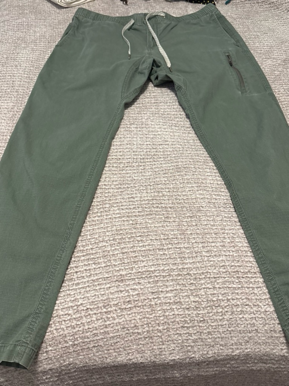 Vuori Olive Green Elastic Waist Pants